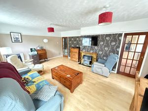 Peckforton Drive Great Sutton